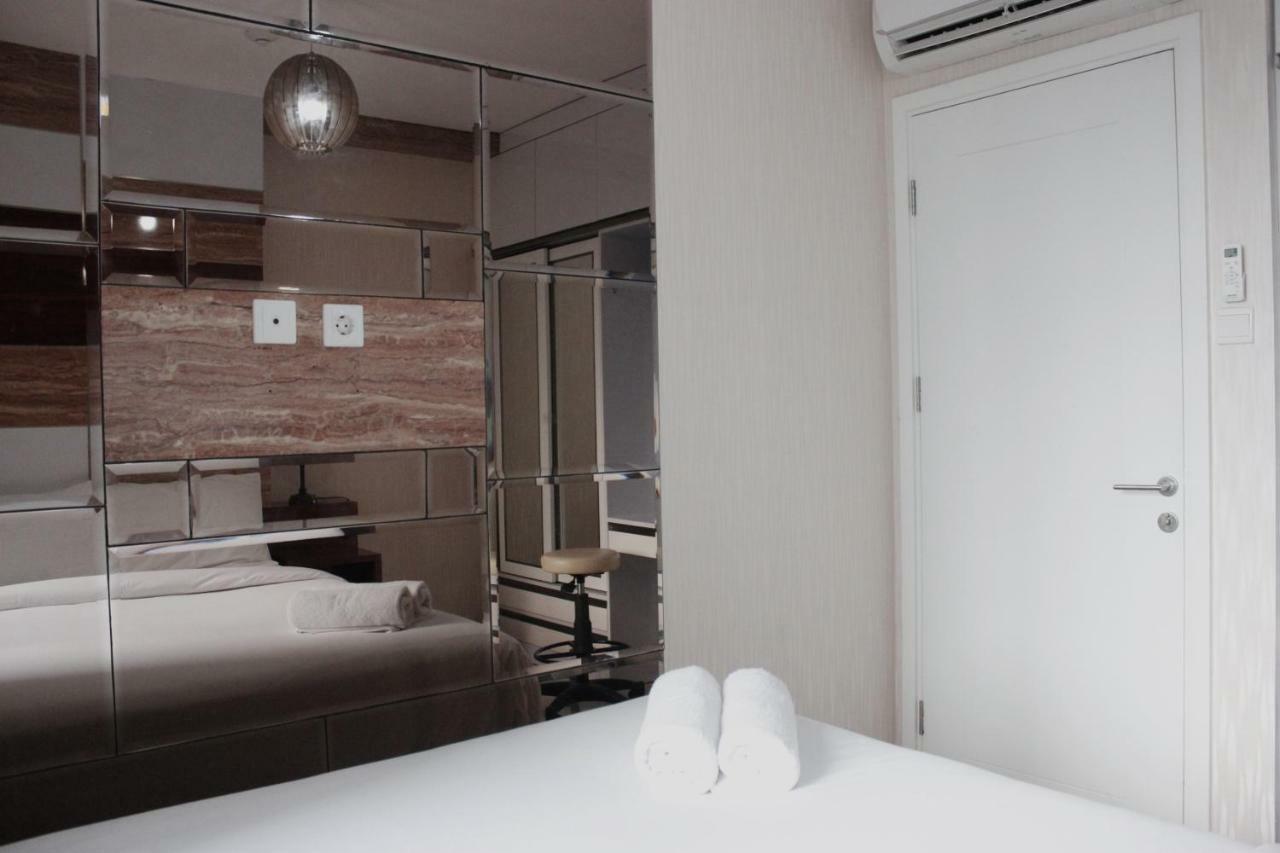 Fabulous 1br @ Parahyangan By Travelio *
