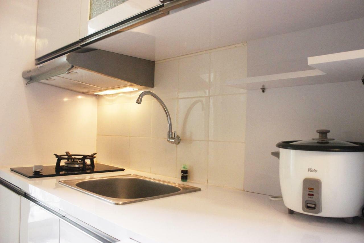 Fabulous 1br @ Parahyangan By Travelio *
